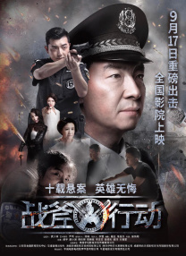 各位获奖影人在后台摆弄奖杯搞怪拍照。
